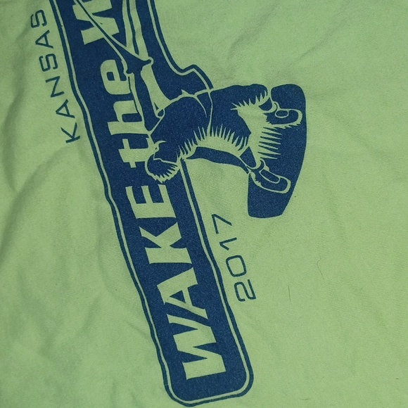 Next Level Wake the World cutoff lime green shirt size L - Picture 2 of 5